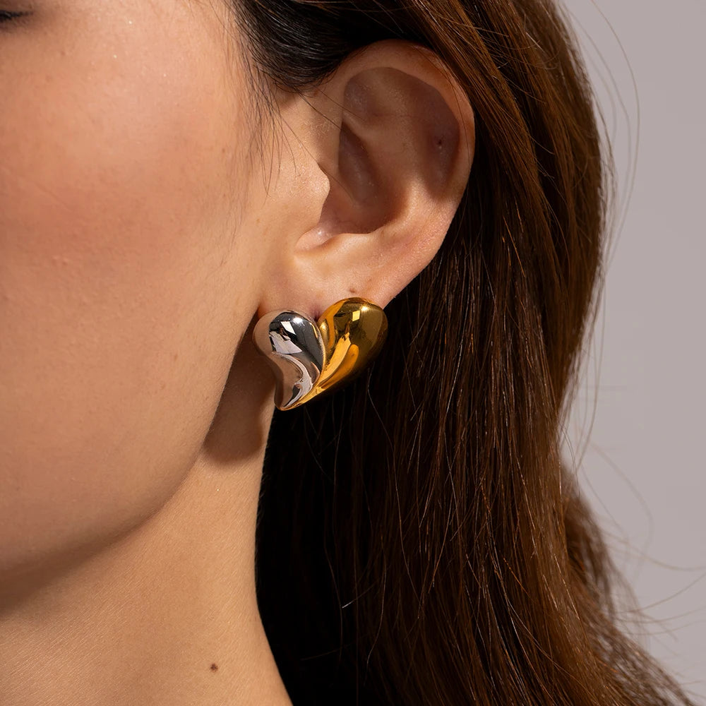 Aretes Love
